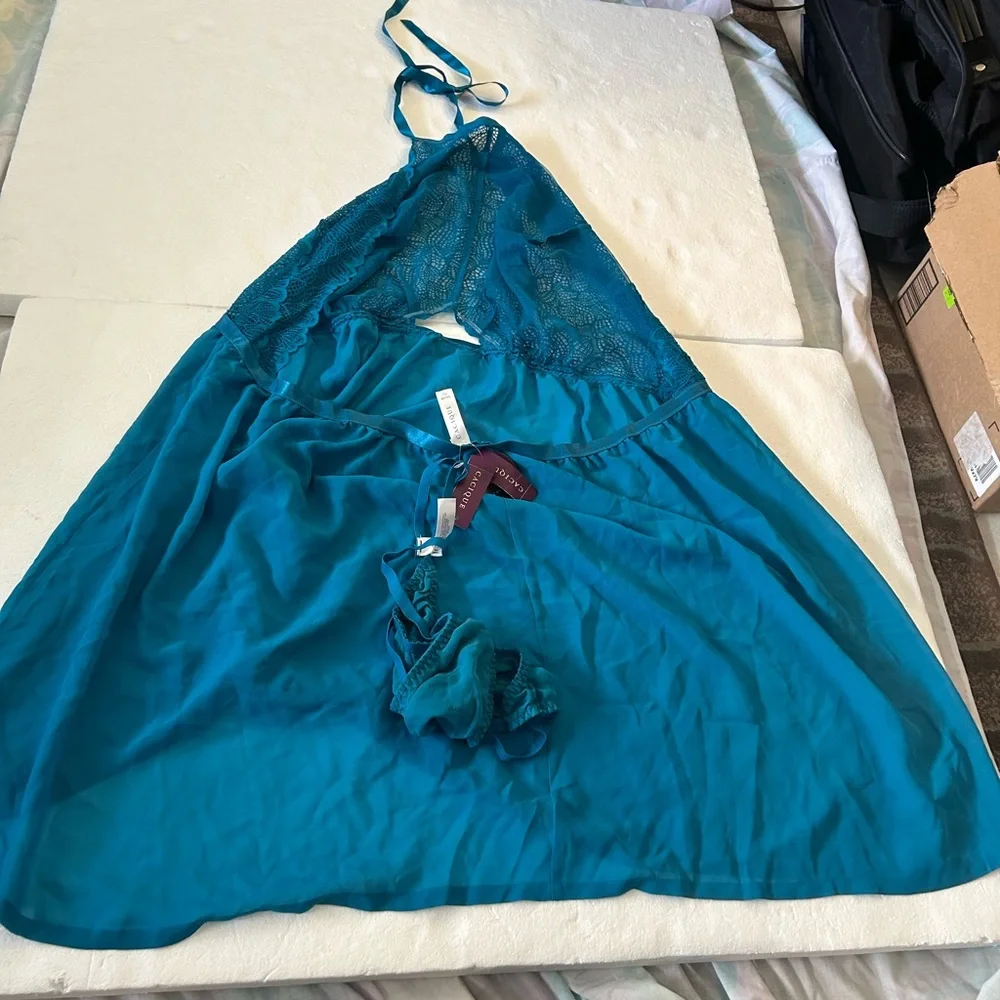Cacique NWT teal 2 piece lingerie set matching teddy and thing lace